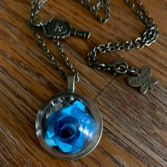 Antiqued Brass Blue Flower Under Glass Pendant New - Picture 3 of 13